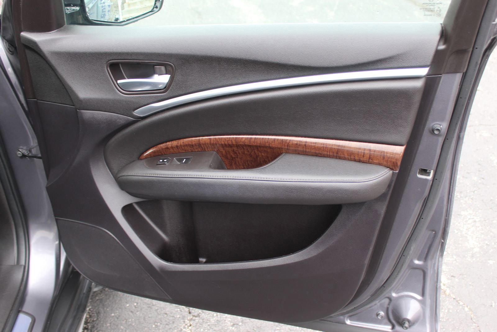 Used 2017 Acura MDX SH-AWD image 10