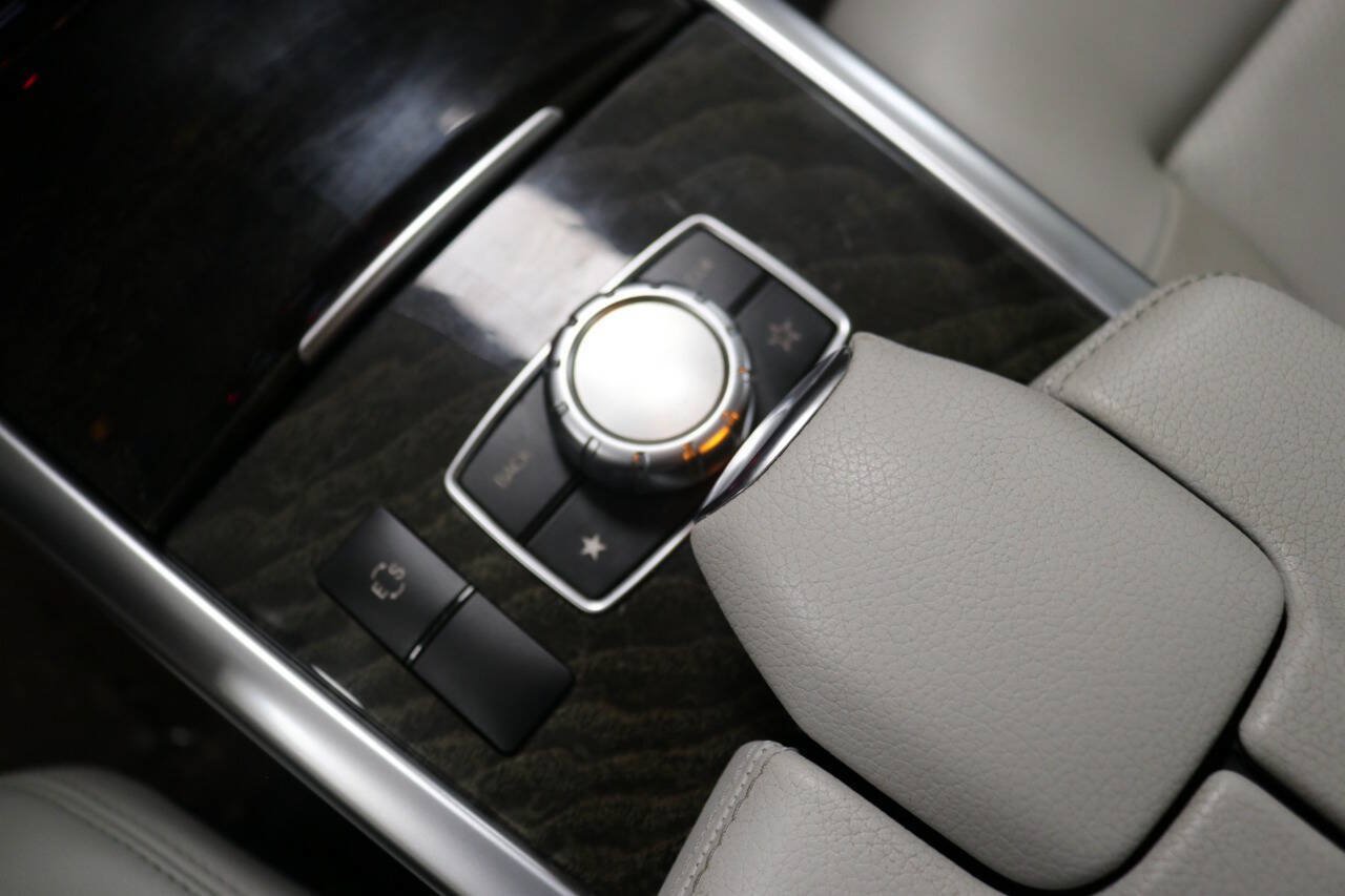 Used 2015 Mercedes-Benz E 350 Sedan image 45