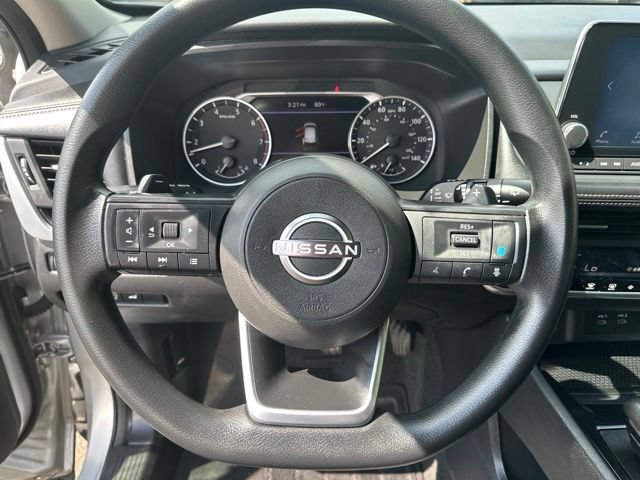 Used 2024 Nissan Rogue SV AWD/4WD image 18