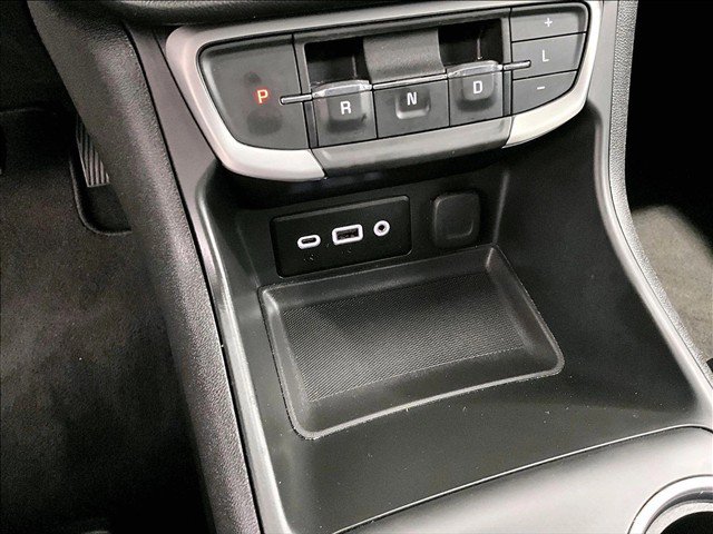 Used 2023 GMC Terrain SLE FWD image 26