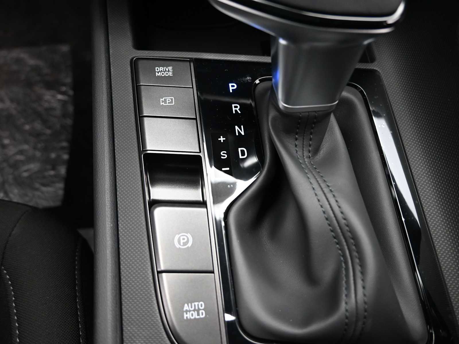 Certified 2025 Hyundai Elantra SEL FWD image 22