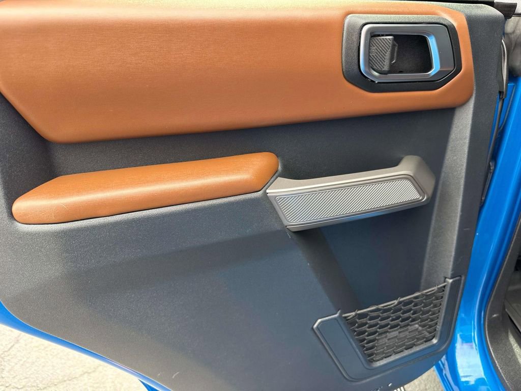 Used 2023 Ford Bronco Outer Banks image 16