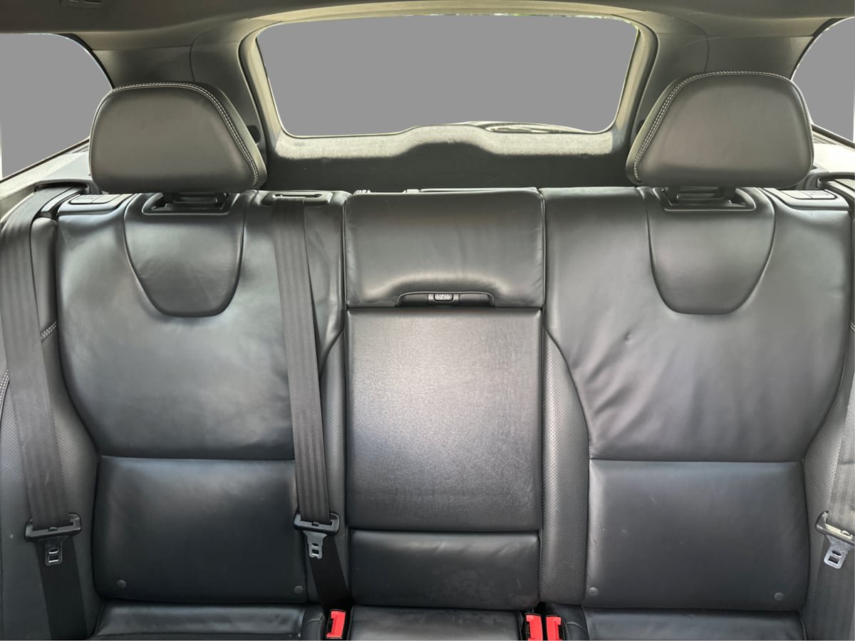 Used 2018 Volvo XC90 T6 Momentum w/ Convenience Package AWD/4WD image 40