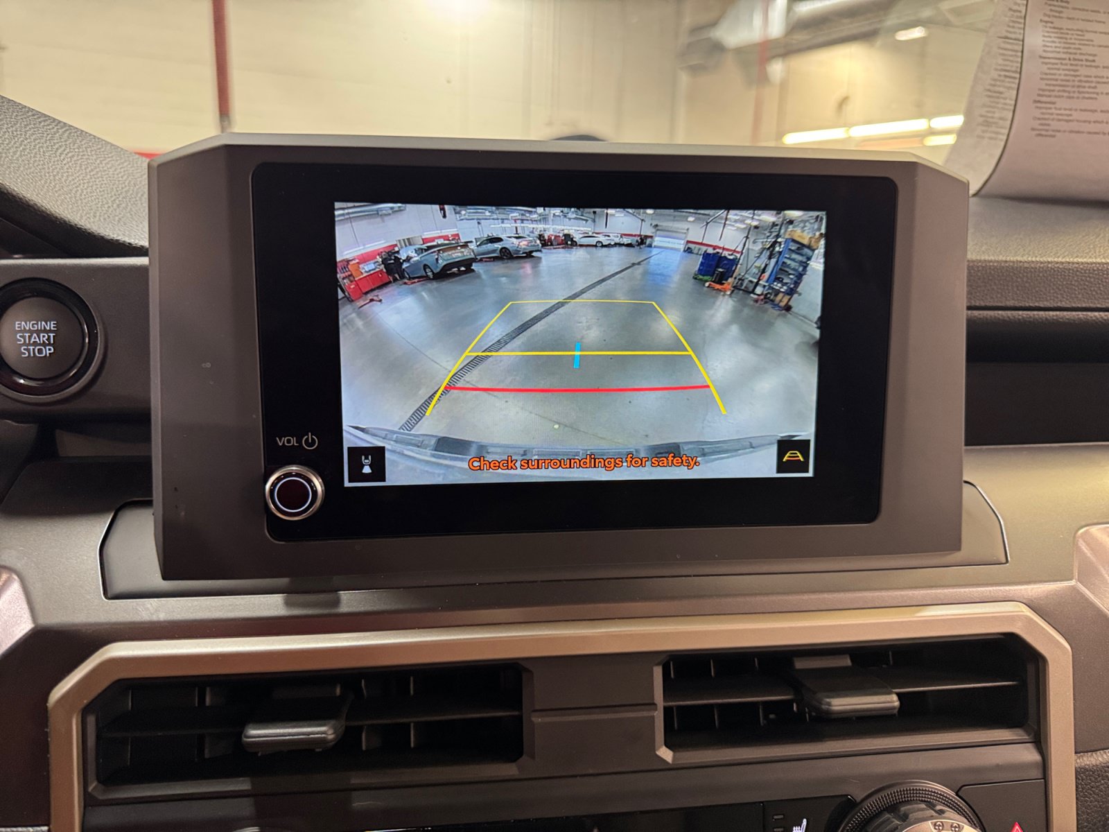 Certified 2025 Toyota Tacoma SR5 AWD/4WD image 27