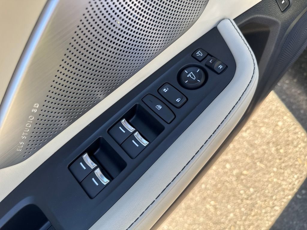 Used 2025 Acura RDX AWD w/ A-Spec & Advance Pkg image 25