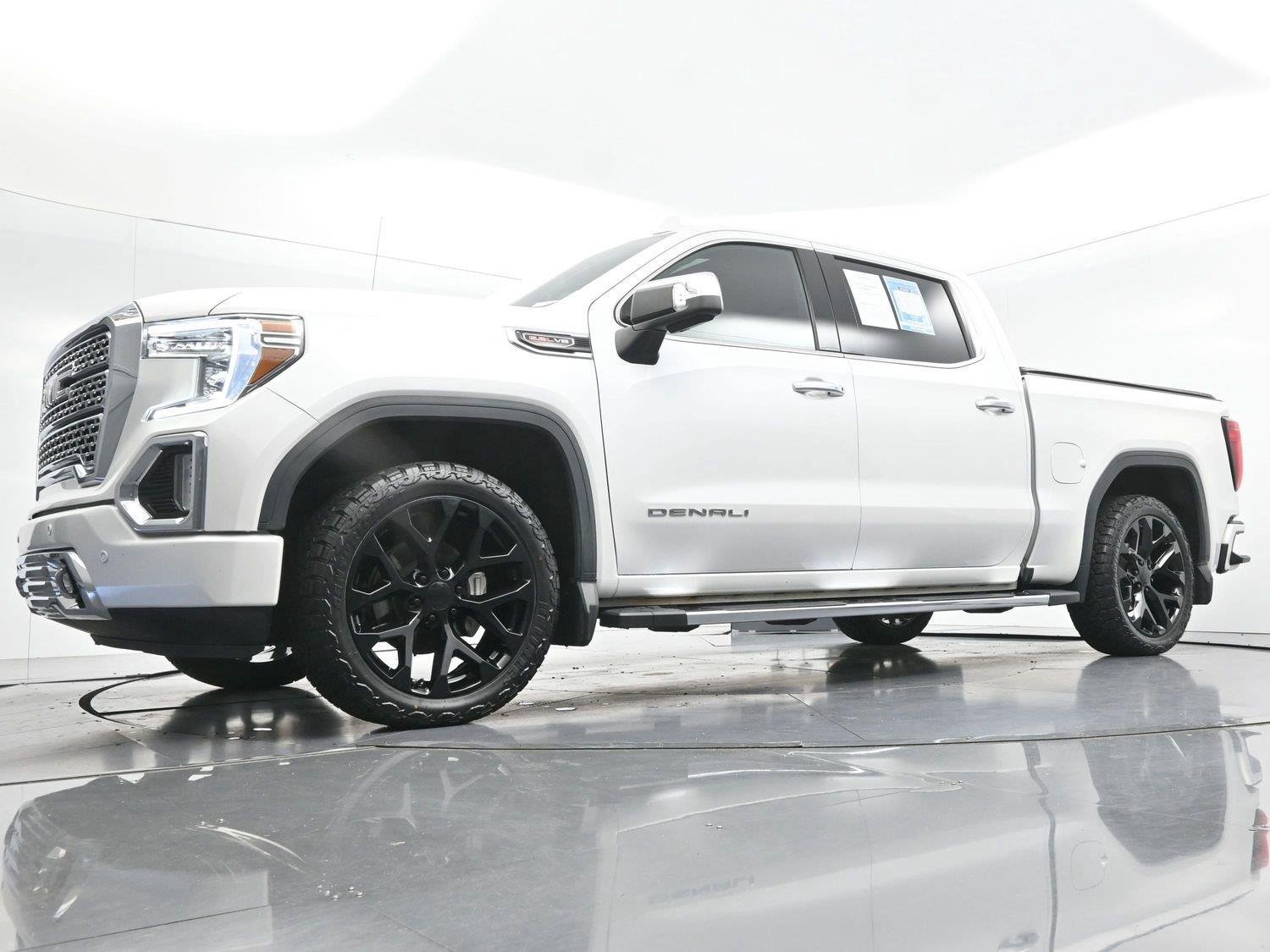 Used 2022 GMC Sierra 1500 Denali w/ Driver Alert Package II AWD/4WD image 51