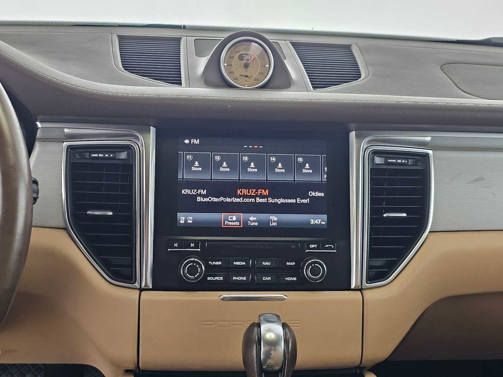 Used 2018 Porsche Macan GTS w/ Premium Package Plus image 25