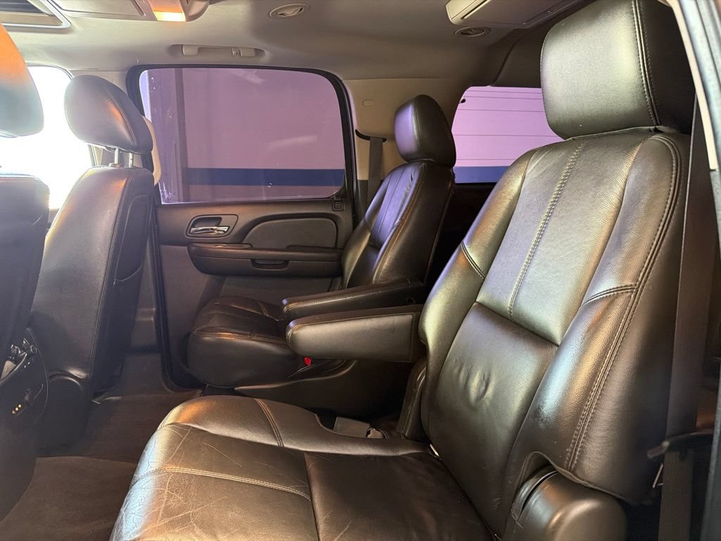Used 2011 Chevrolet Suburban LT AWD/4WD image 24