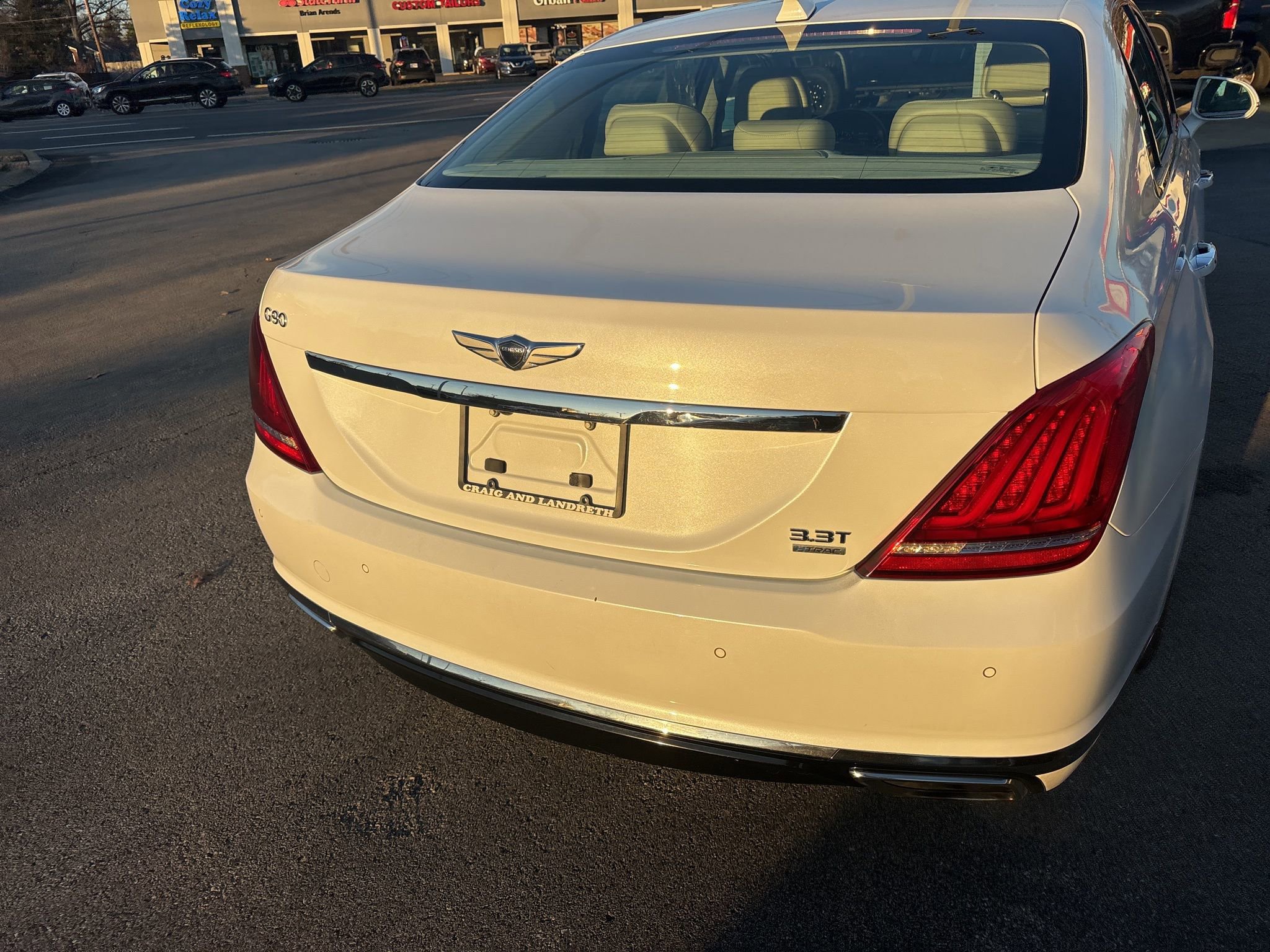 Used 2018 Genesis G90 3.3T Premium image 6