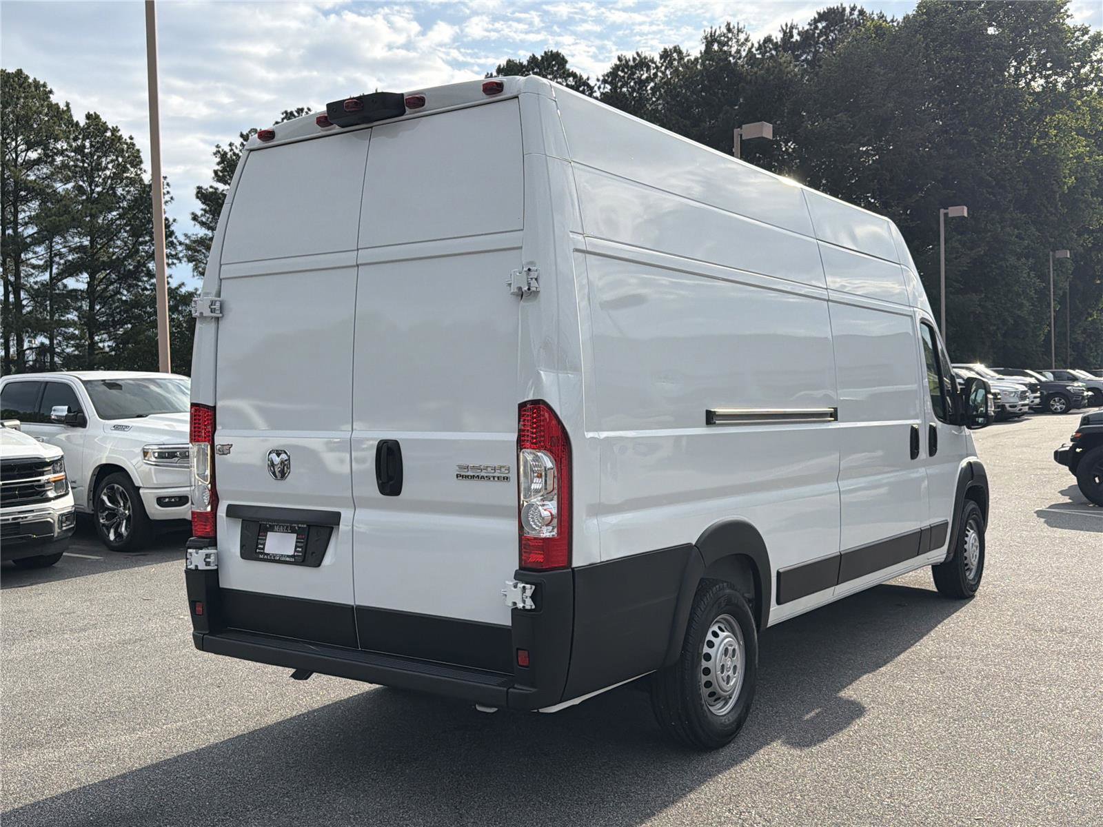 Used 2025 RAM ProMaster 3500 FWD image 5
