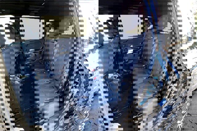 Certified 2025 Mercedes-Benz GLB 250 4MATIC image 25