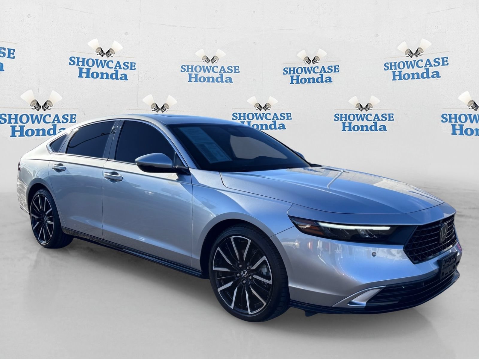 Used 2025 Honda Accord Touring image 10