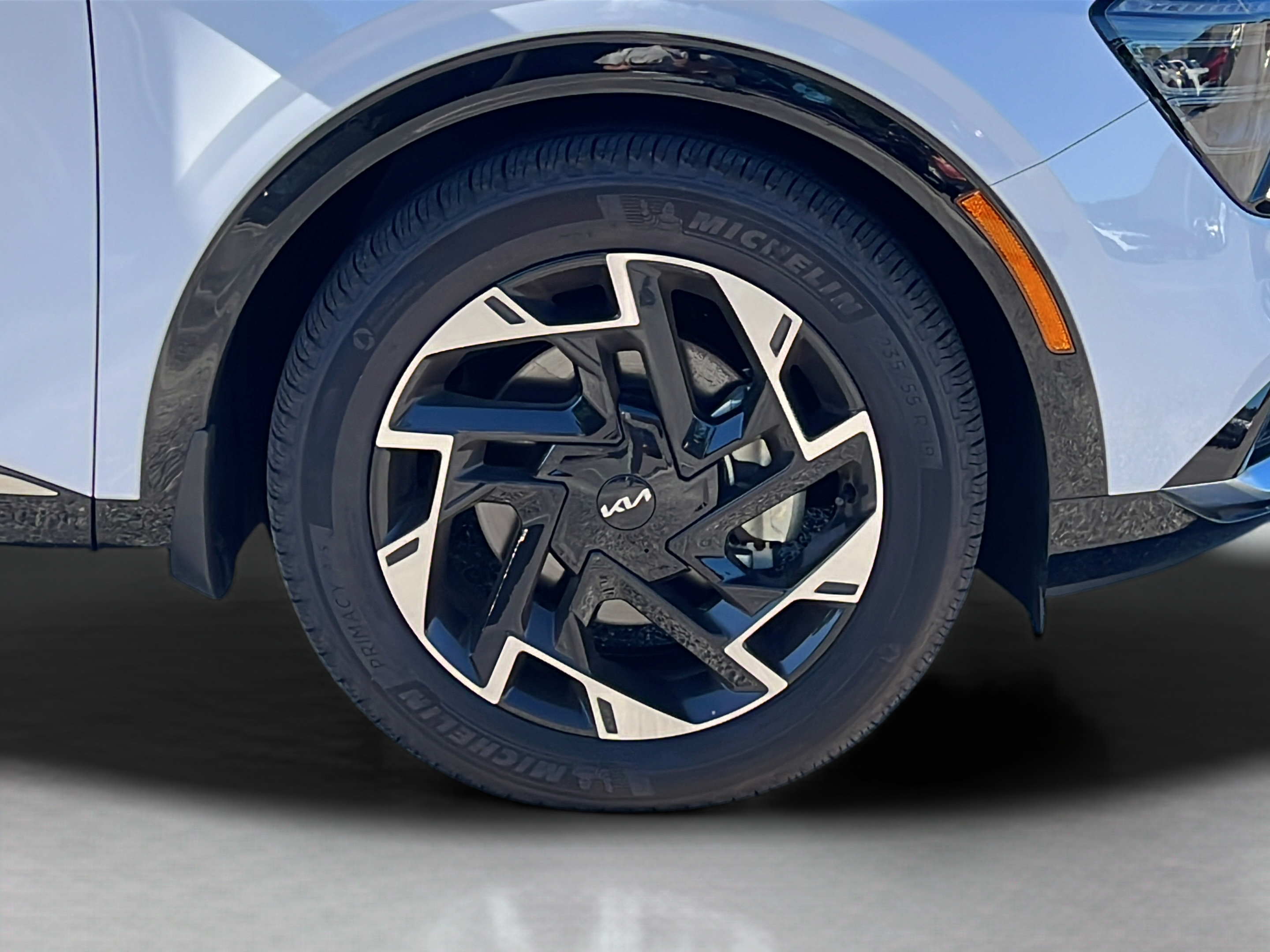 Certified 2025 Kia Sportage SX FWD image 10