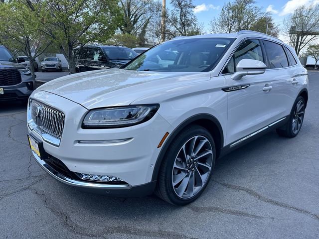 Certified 2023 Lincoln Nautilus Reserve w/ Equipment Group 202A image 9