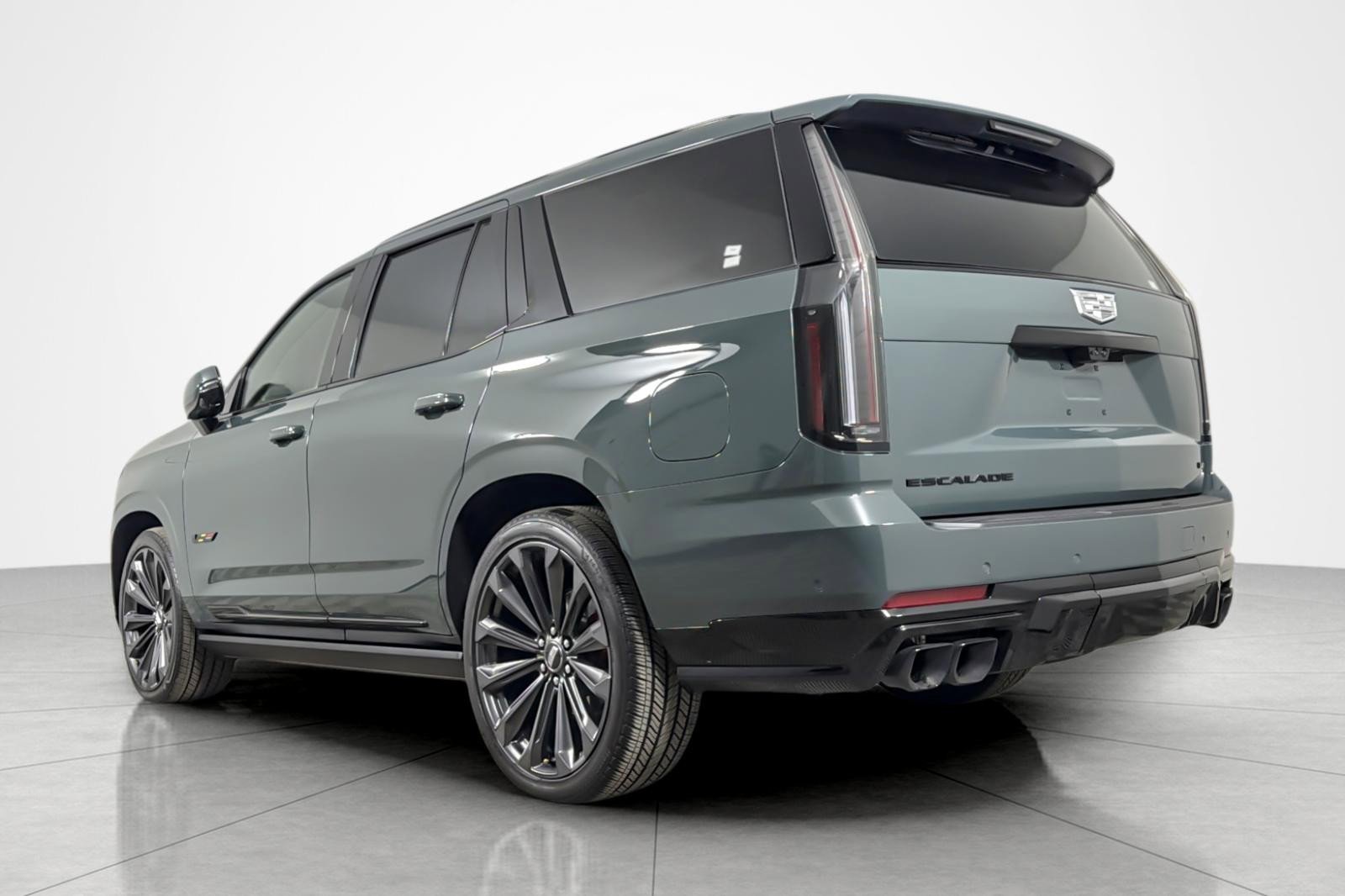 Used 2026 Cadillac Escalade V AWD/4WD image 3
