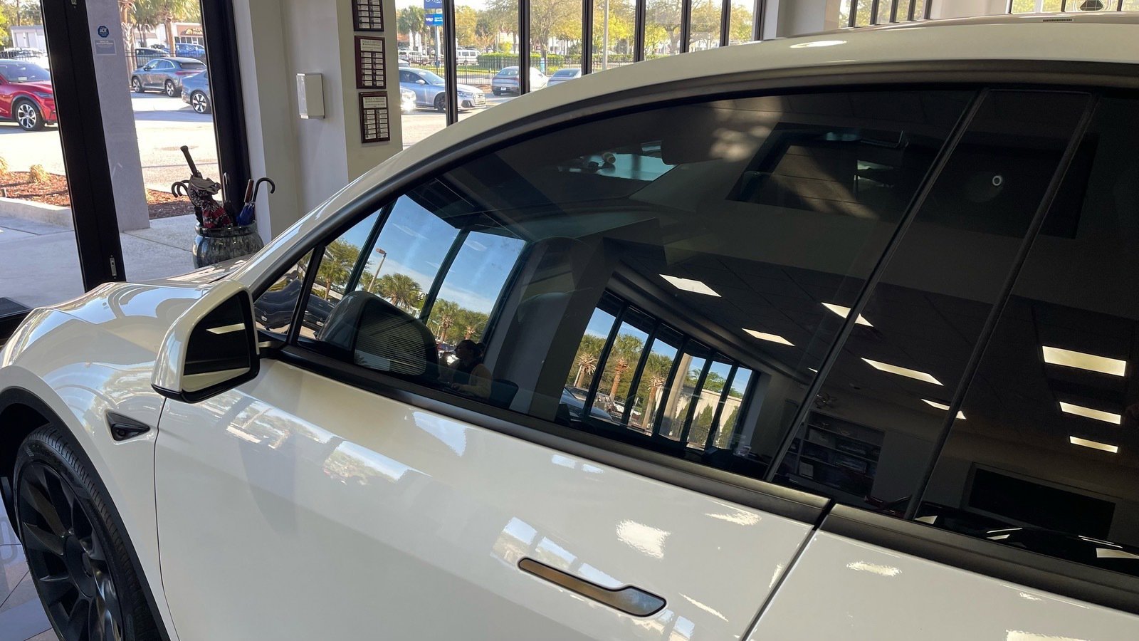 Used 2021 Tesla Model Y Long Range image 14