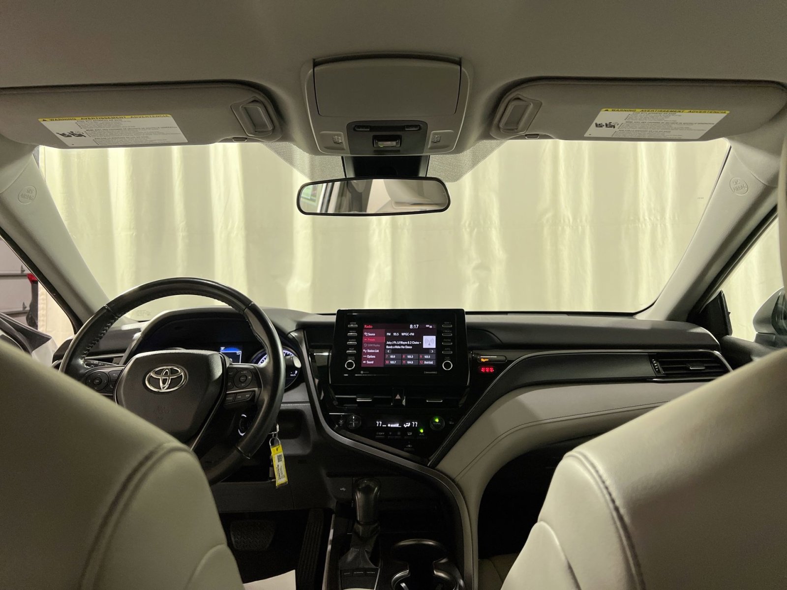 Used 2023 Toyota Camry SE image 17