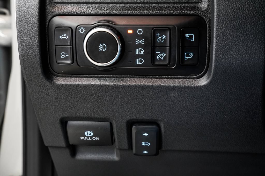 Used 2026 Ford F250 Lariat AWD/4WD image 38