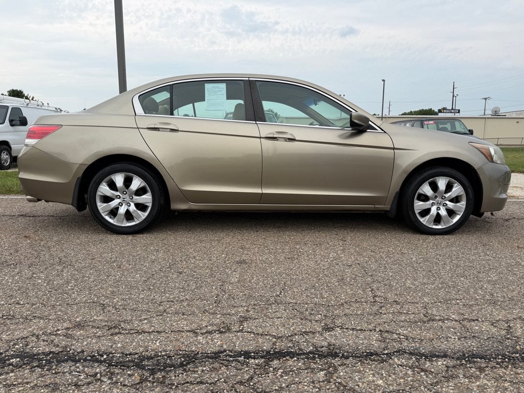 Used 2010 Honda Accord EX image 19