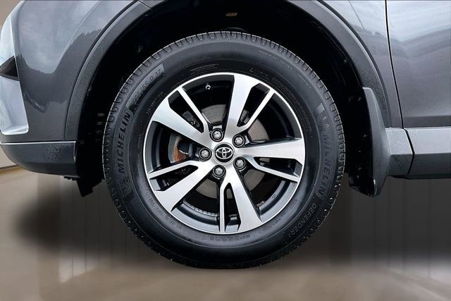 Used 2017 Toyota RAV4 XLE w/ Plus Special Value Package FWD image 28
