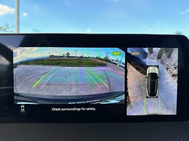 Used 2025 Nissan Kicks SR AWD/4WD image 18