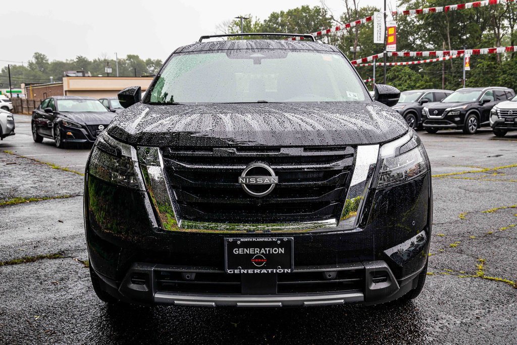 Certified 2025 Nissan Pathfinder SL w/ SL Premium Package image 2