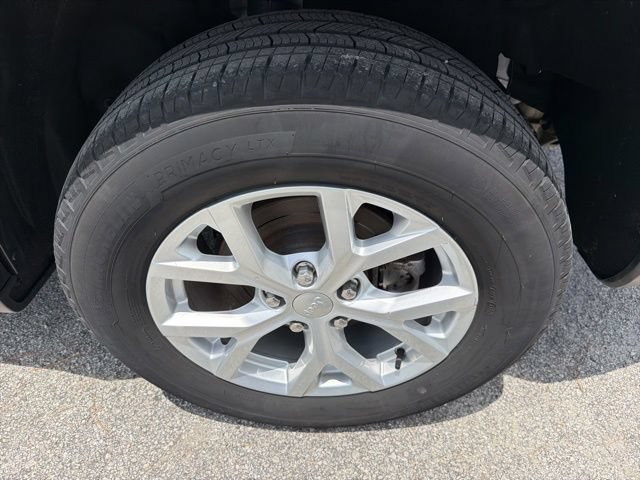 Used 2023 Jeep Grand Cherokee Limited AWD/4WD image 12