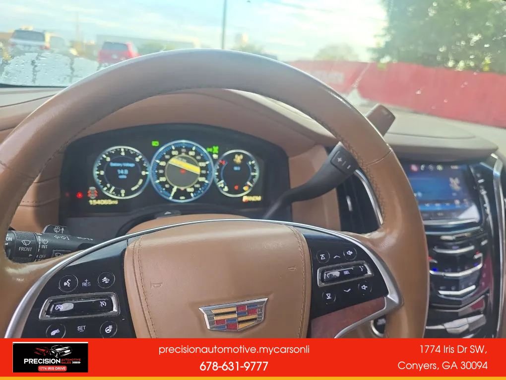 Used 2015 Cadillac Escalade Platinum image 17