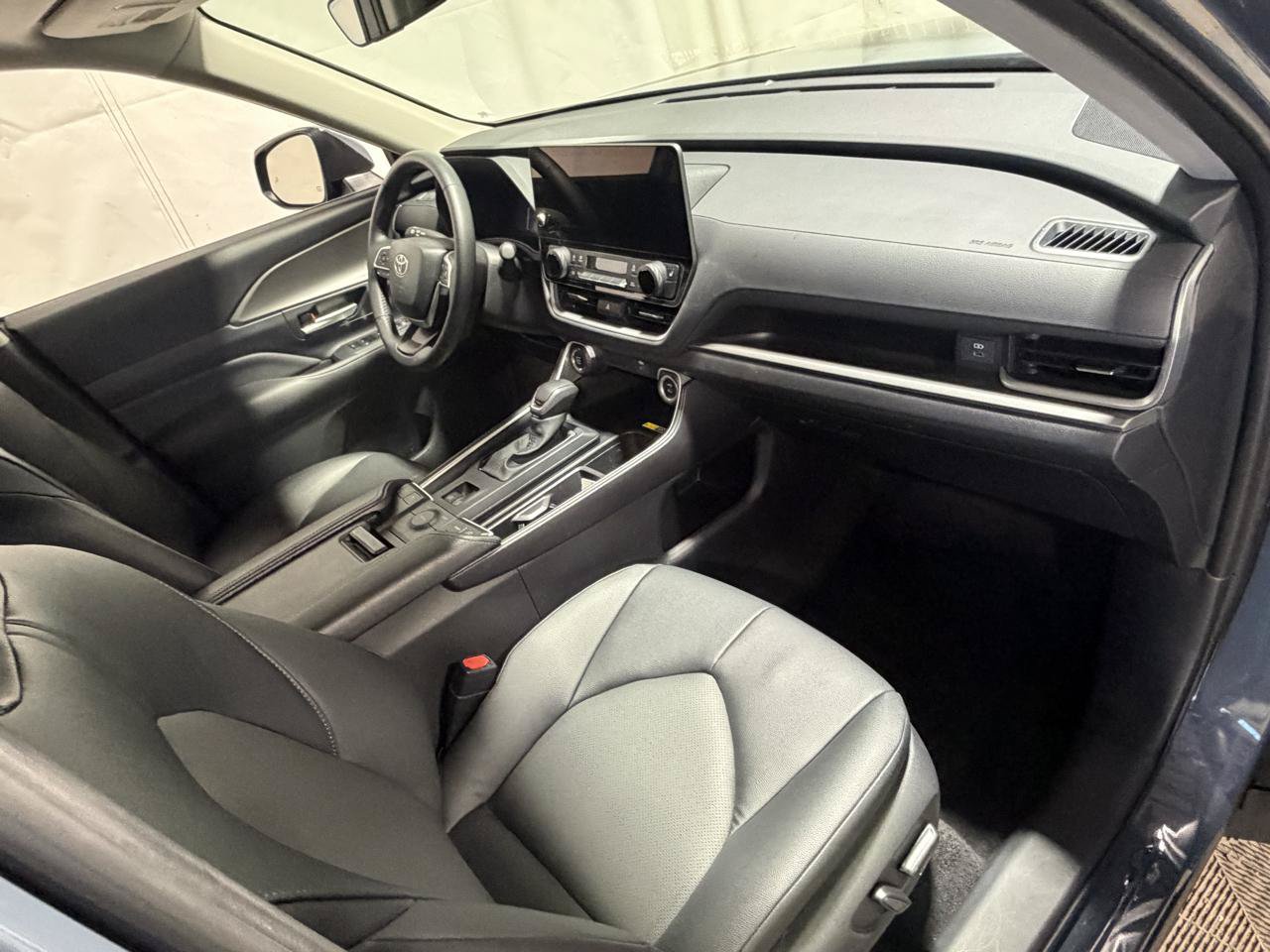 Used 2026 Toyota Grand Highlander AWD image 11