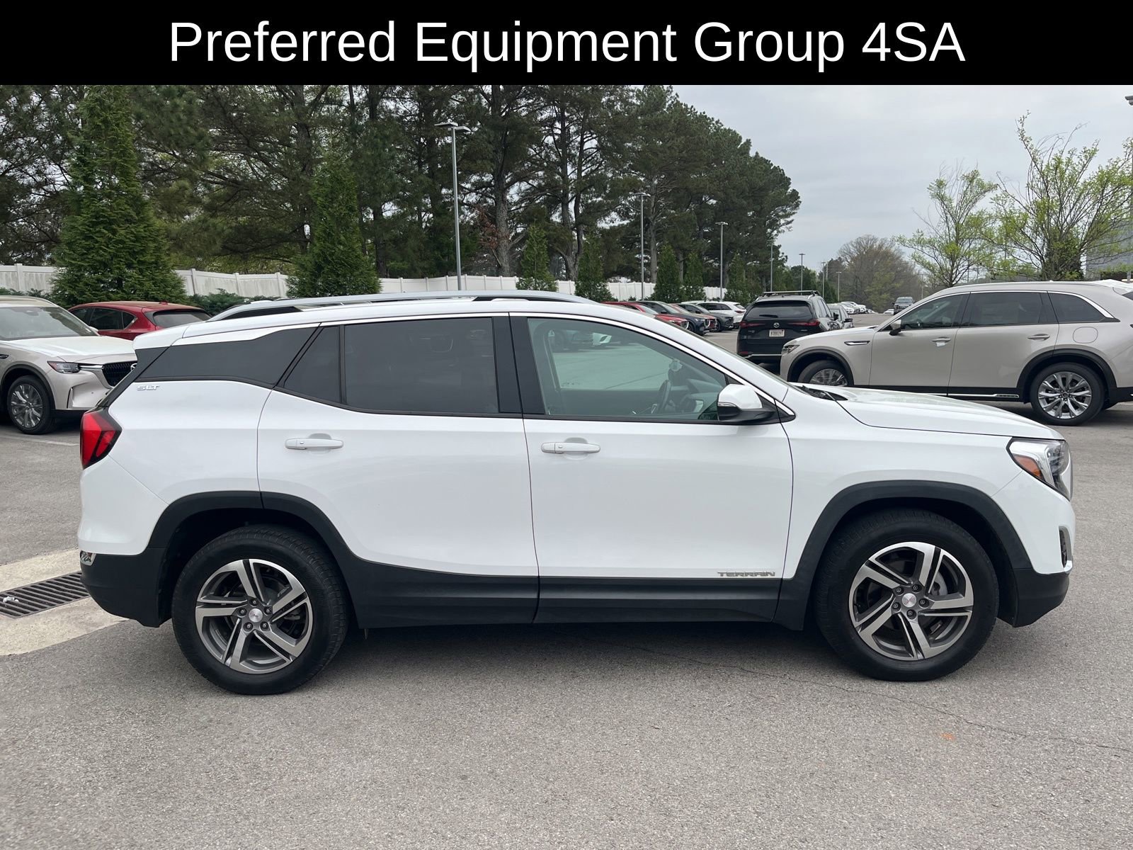 Used 2021 GMC Terrain SLT image 3