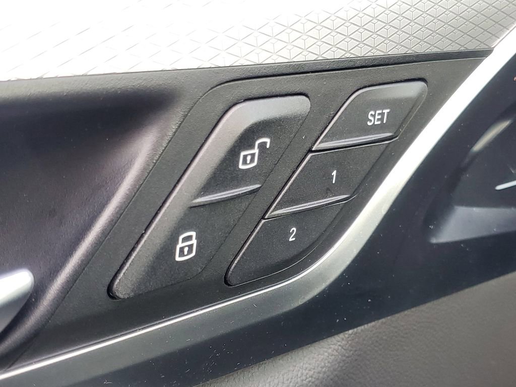 Used 2018 BMW X3 M40i image 15