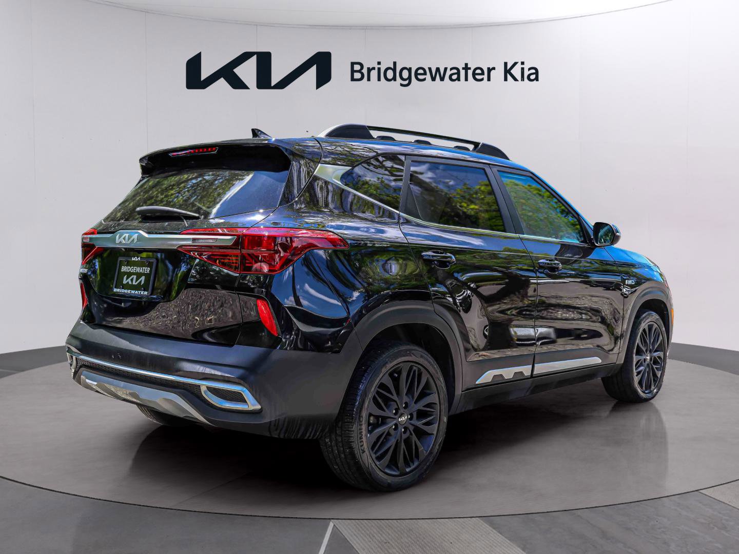 Certified 2023 Kia Seltos Nightfall Edition AWD/4WD image 6