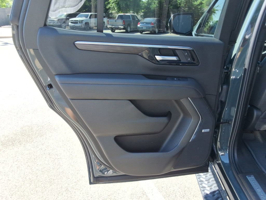 Certified 2025 Chevrolet Tahoe Z71 w/ Z71 Off-Road Package AWD/4WD image 19