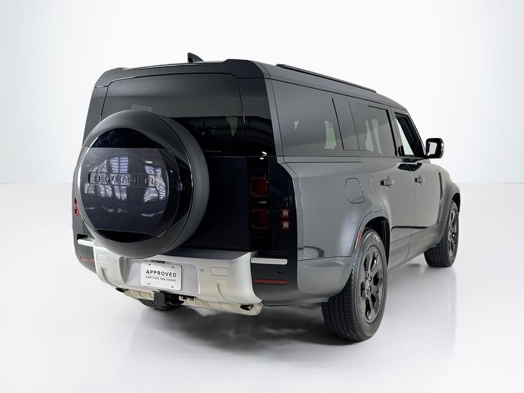 Used 2025 Land Rover Defender 130 S image 5