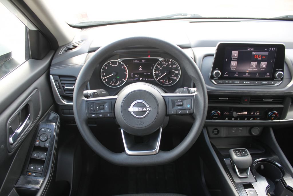 Used 2024 Nissan Rogue SV AWD/4WD image 11