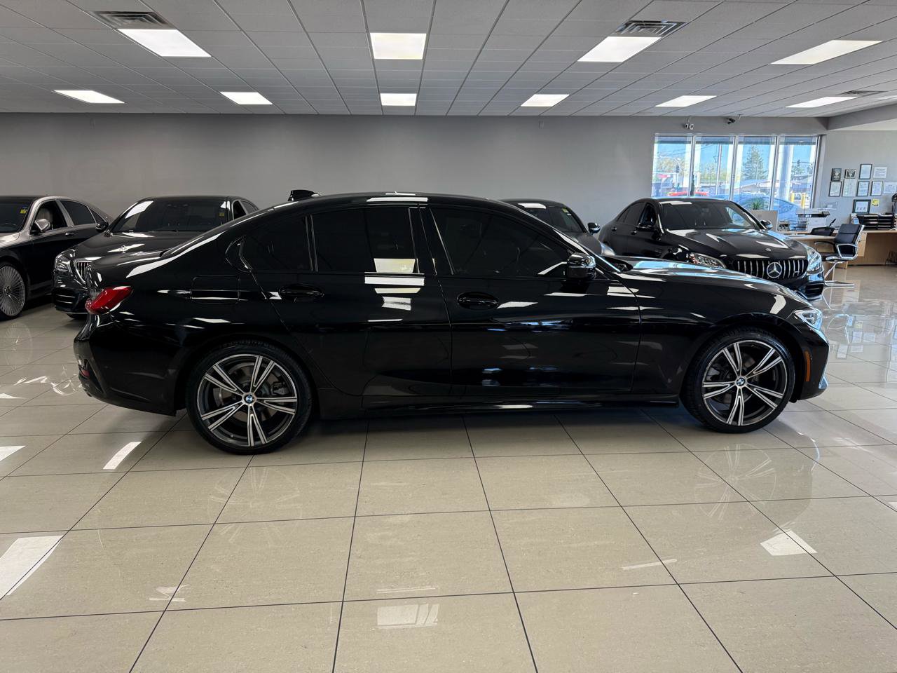 Used 2022 BMW 330i Sedan w/ Driving Assistance Package image 8