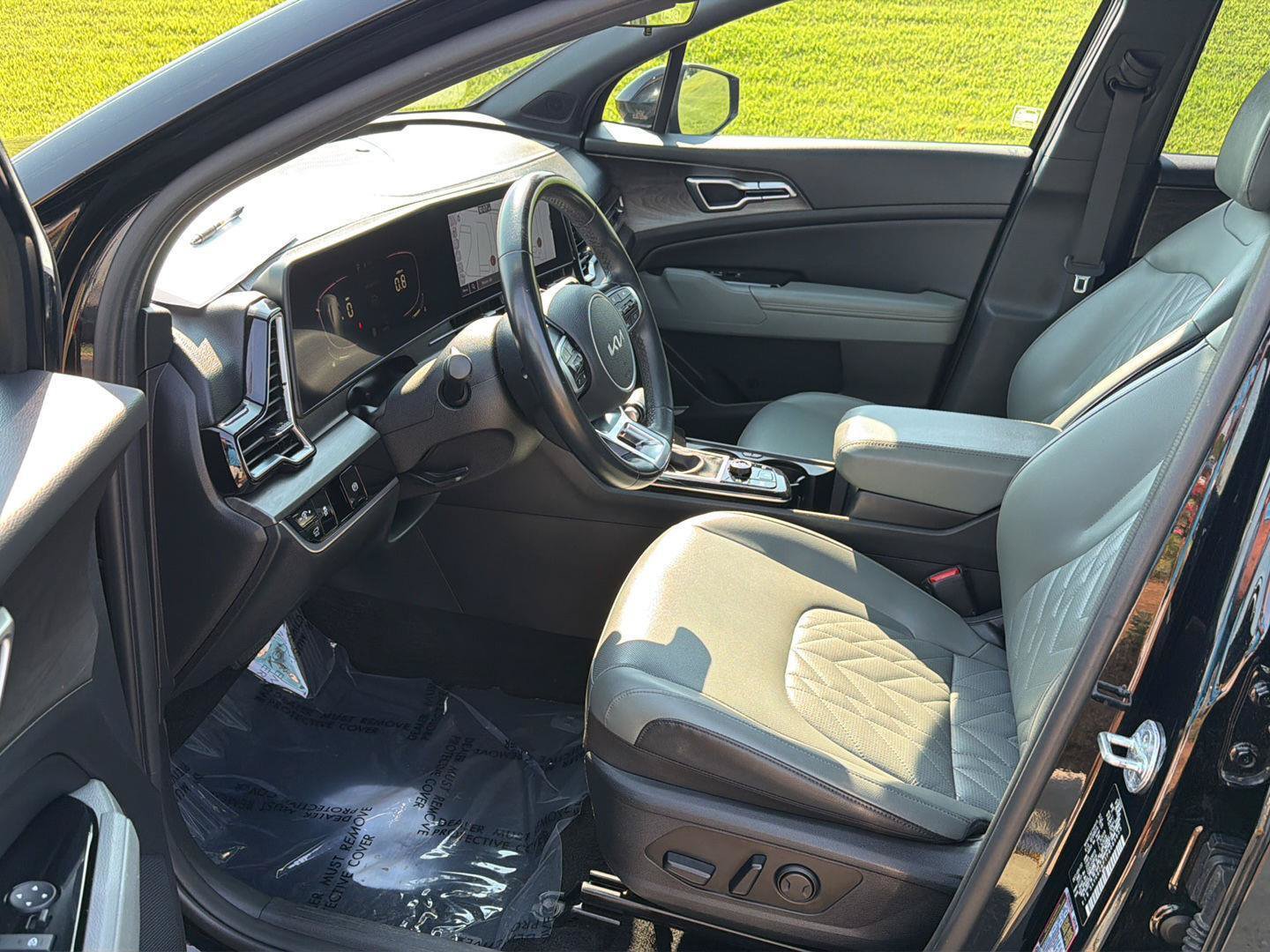 Used 2023 Kia Sportage X-Line w/ X-Line Premium Package AWD/4WD image 9