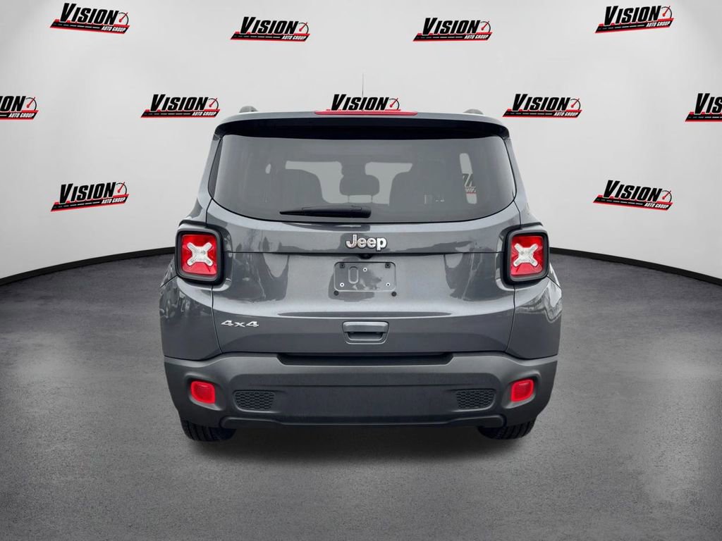 Used 2023 Jeep Renegade Latitude w/ Sun/Sound Group image 6