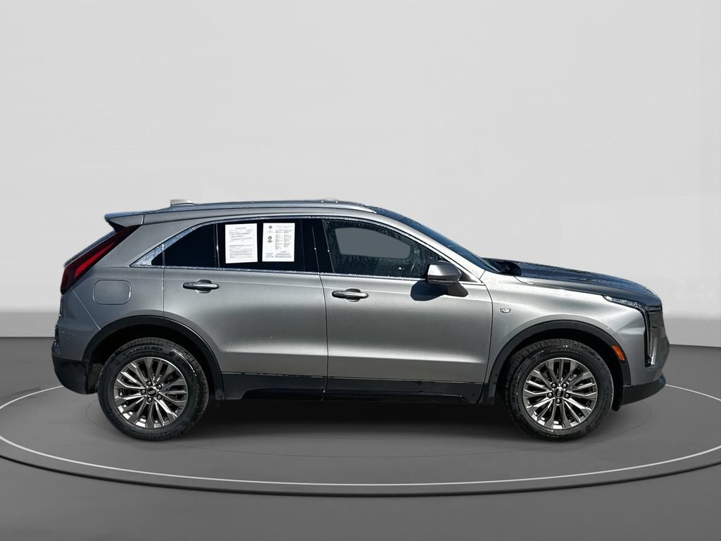 Used 2024 Cadillac XT4 Premium Luxury AWD/4WD image 3