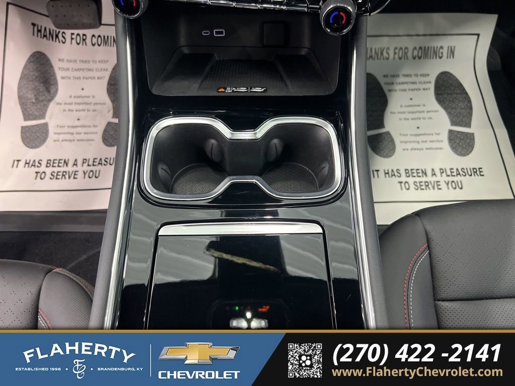 Used 2024 Chevrolet Traverse RS w/ LPO, Floor Liner Package image 33