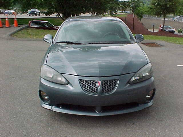 Used 2007 Pontiac Grand Prix GT w/ Special Edition Package FWD image 2