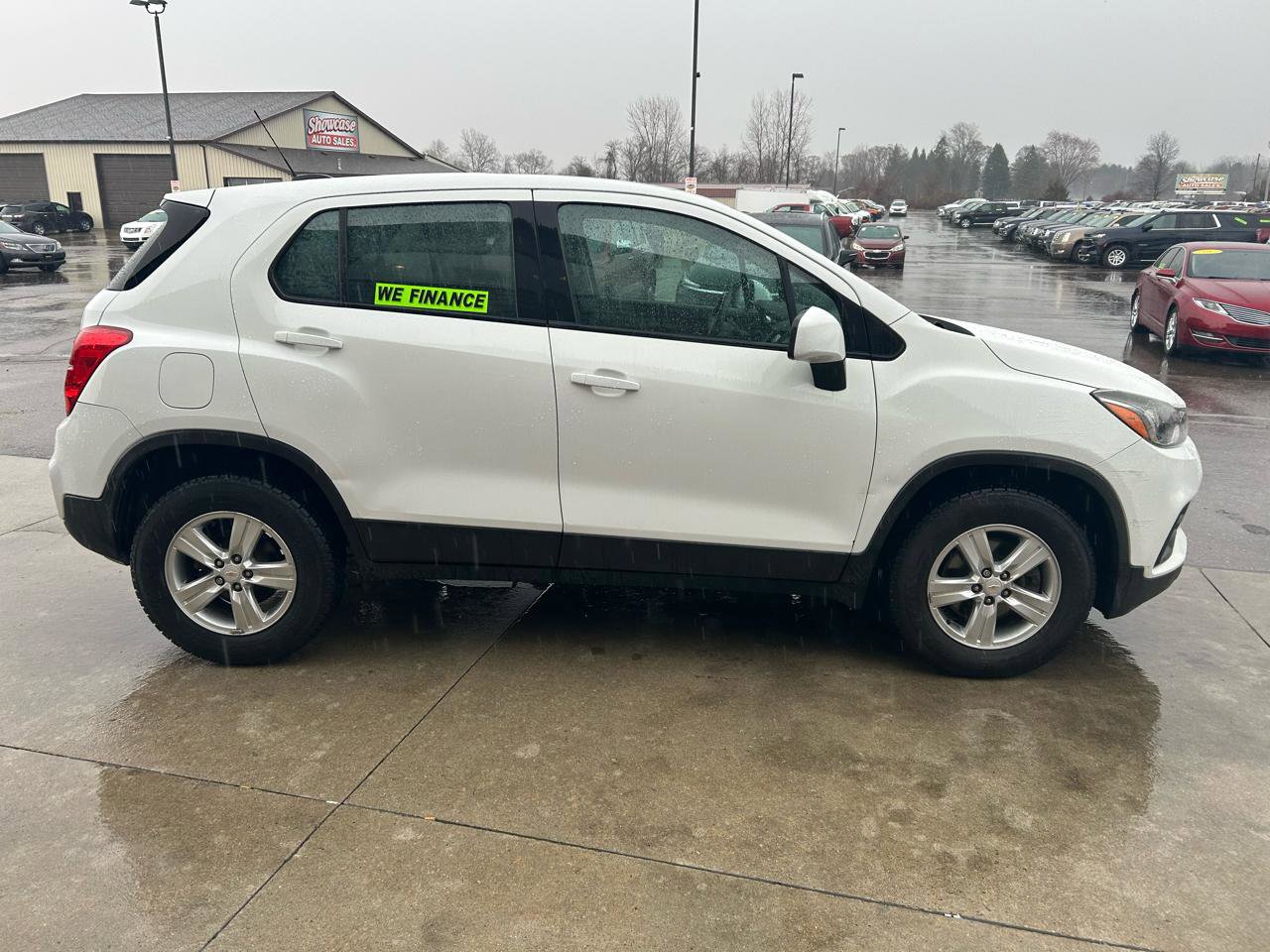 Used 2017 Chevrolet Trax LS AWD/4WD image 3