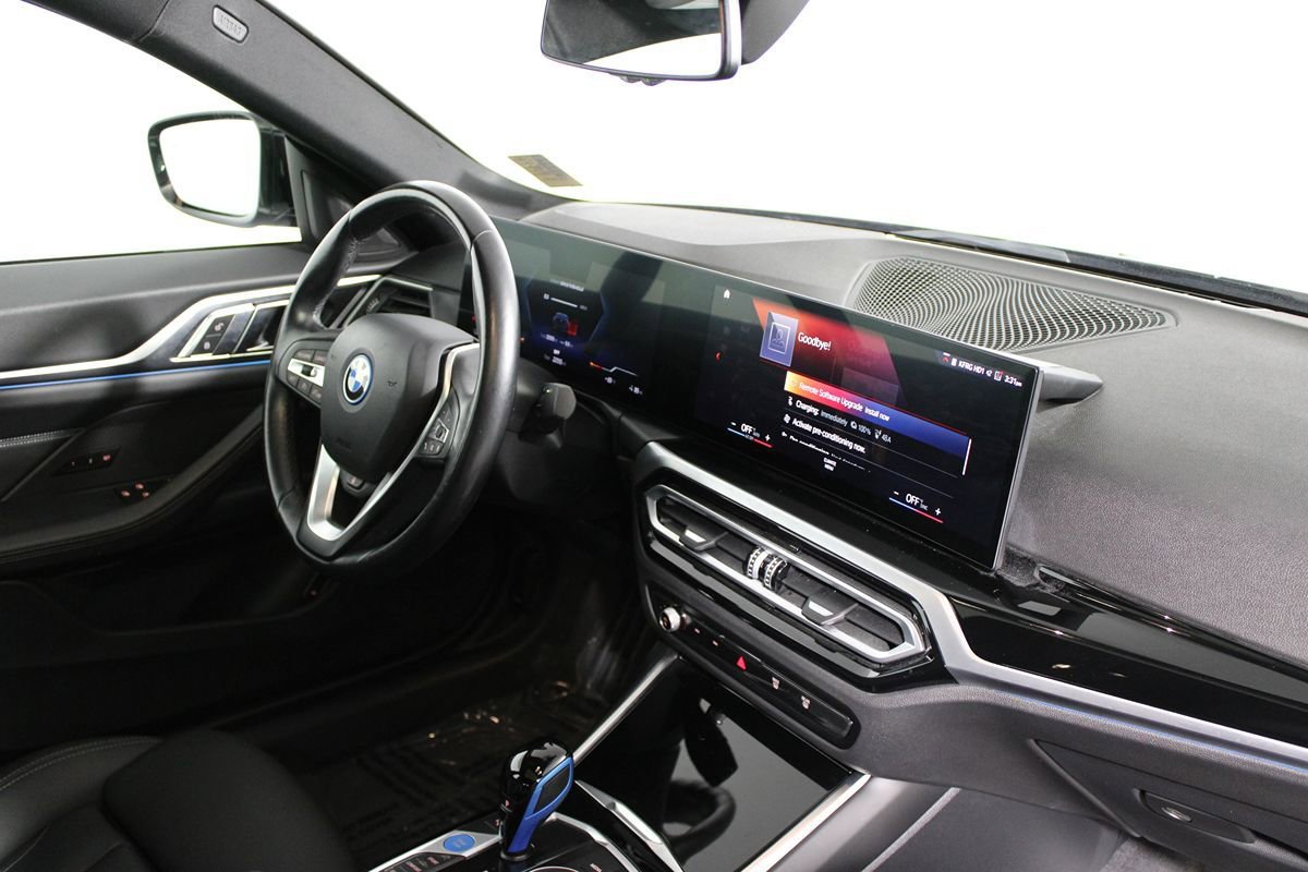 Used 2023 BMW i4 eDrive35 w/ Premium Package RWD image 13