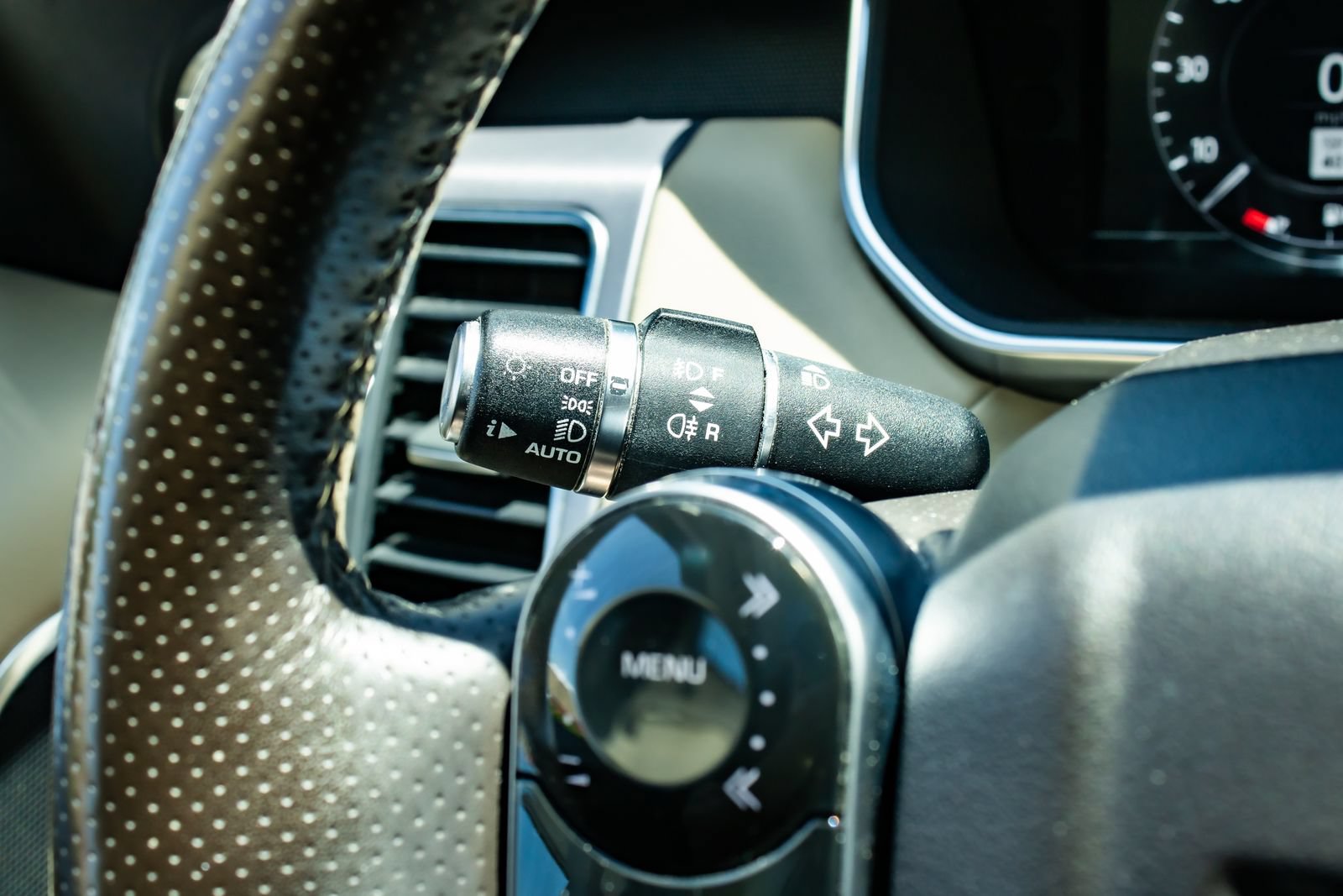 Used 2019 Land Rover Range Rover Sport HSE AWD/4WD image 23