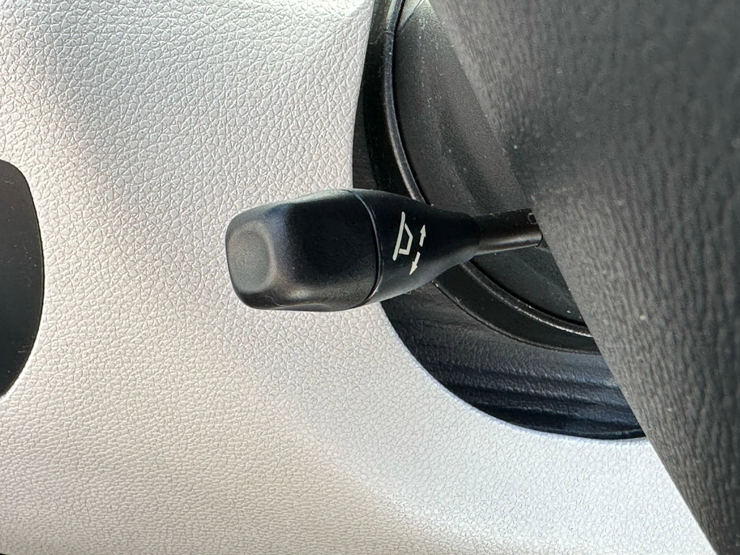 Used 2007 Mercedes-Benz SLK 350 image 34