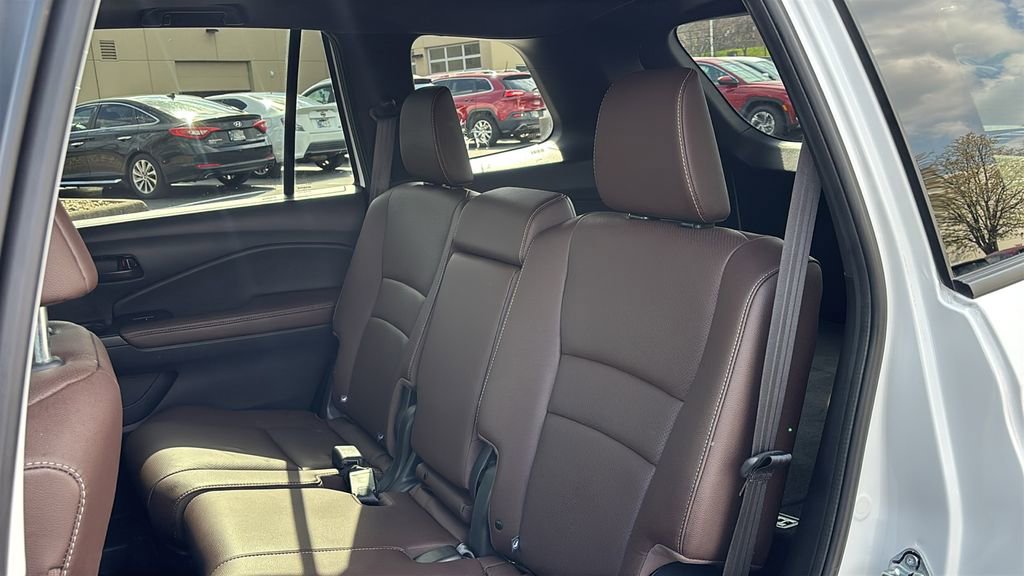 Used 2024 Honda Passport EX-L image 27