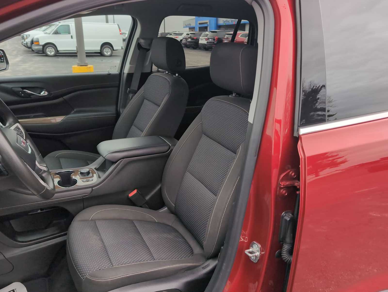 Used 2023 GMC Acadia SLE w/ Driver Convenience Package image 18