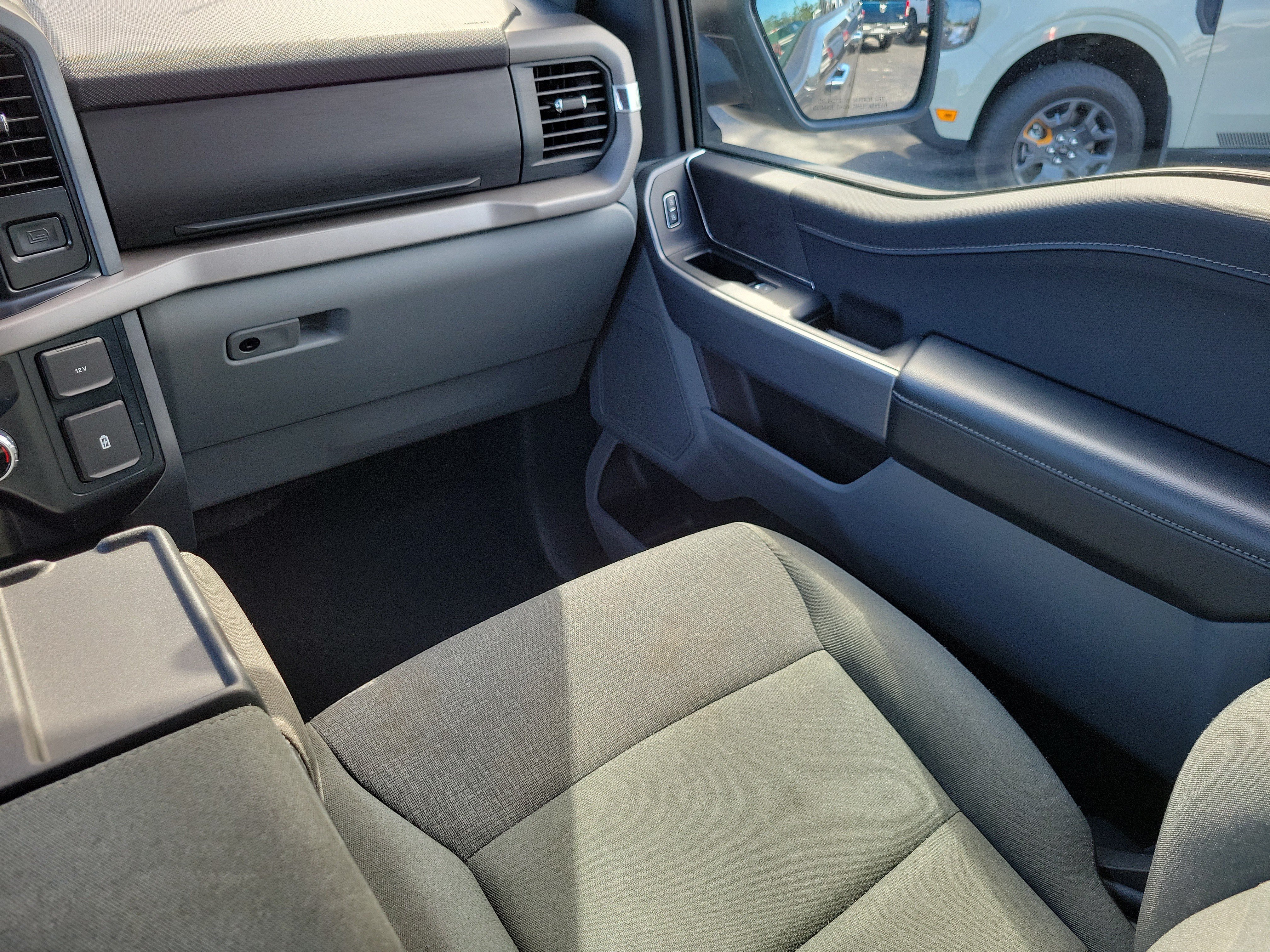 Used 2025 Ford F150 XLT w/ Equipment Group 301A Standard RWD image 22
