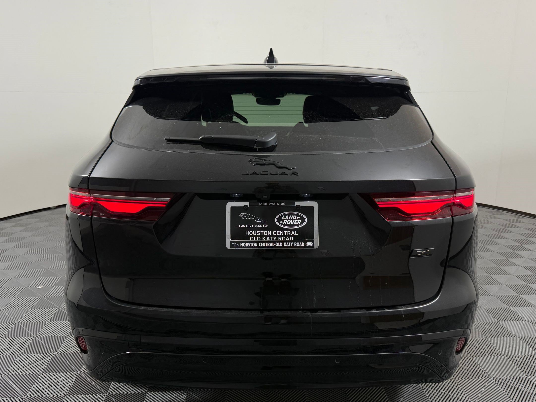 New 2026 Jaguar F-PACE R-Dynamic S AWD/4WD image 10