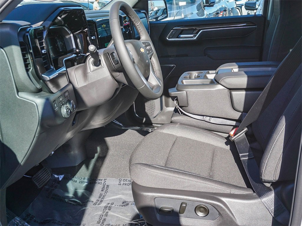 New 2026 Chevrolet Silverado 1500 LT image 17
